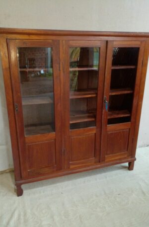 BIBLIOTECA ANTIGUA TRES PUERTAS. COD: 93203