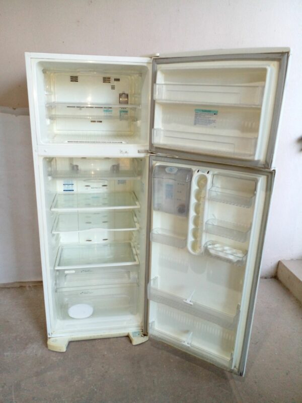 HELADERA ELECTROLUX DFW45 NO FROST CON DISPENSER. COD: 94101 - Image 12