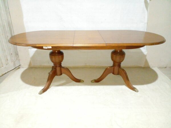 MESA DE COMEDOR EN ROBLE CEREJEIRA CON TABLA DE ALARGUE. COD: 94010