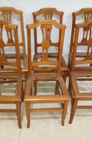 SILLA DE ROBLE ORIGINAL PARA ESTERILLAR O TAPIZAR 6 SILLAS DE ROBLE. COD: 93002