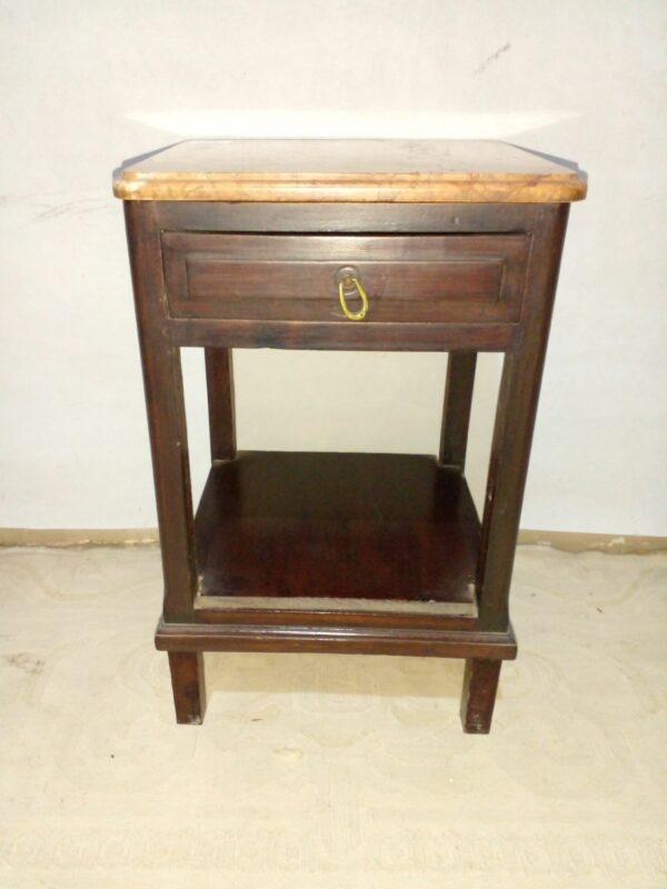 MESA DE LUZ ANTIGUA CON MARMOL ROSA VERONA ITALIANO. COD: 93909